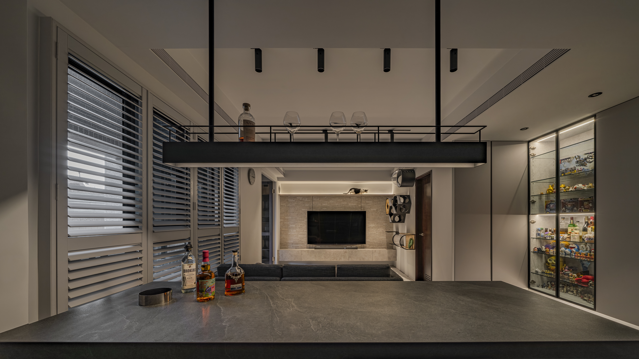 裝飾照明（氛圍光）用來強調牆面的材質、畫作，或是純粹為了營造氣氛