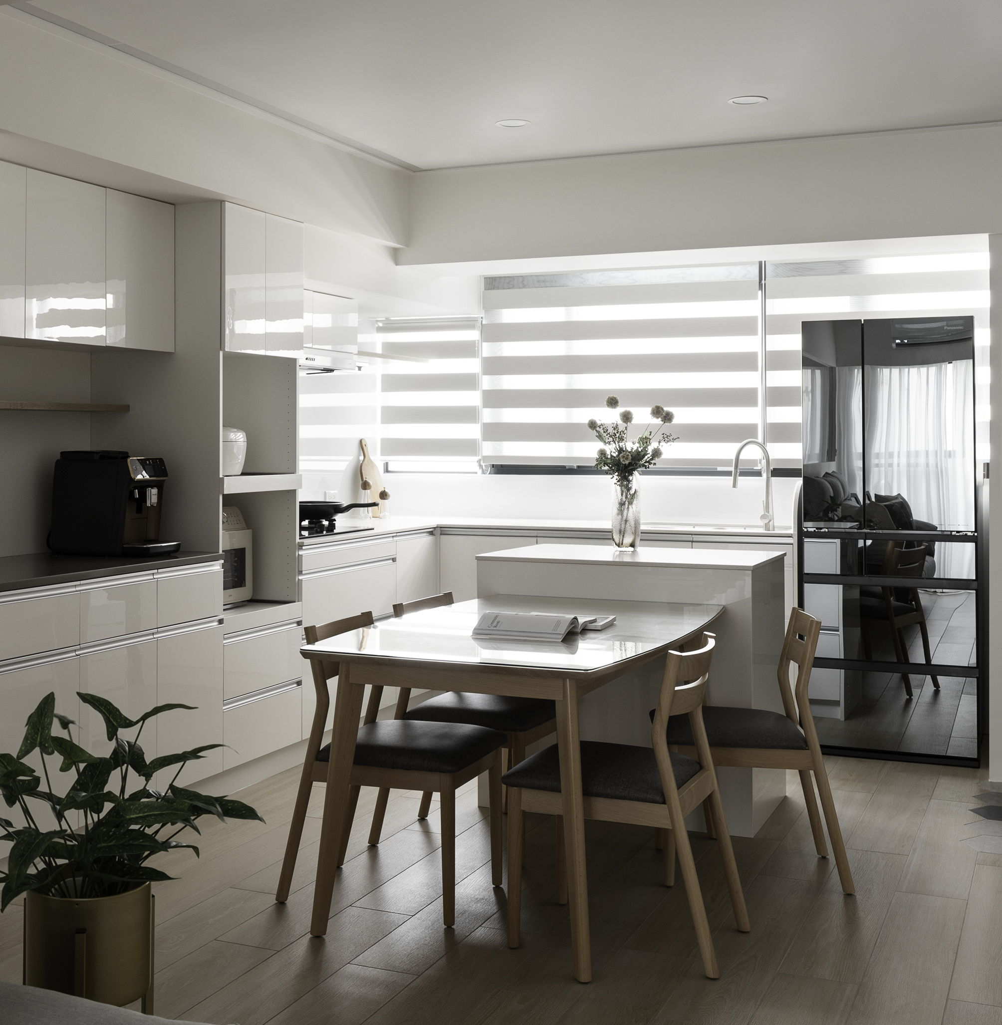 在老屋翻新工程中，廚房與浴室的整修屬於重要環節。