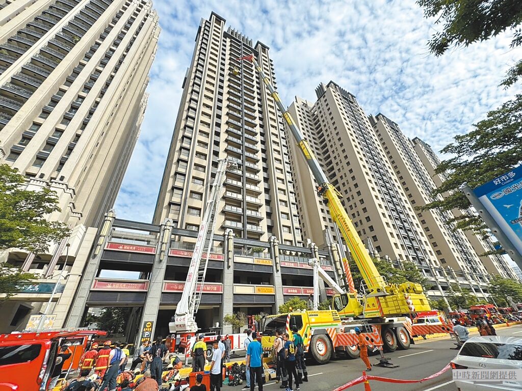 在進行裝修設計前，請諮詢建築師、消防設備師、合法具經驗的室裝公司，確認該棟建築的原始建築圖及消防設計